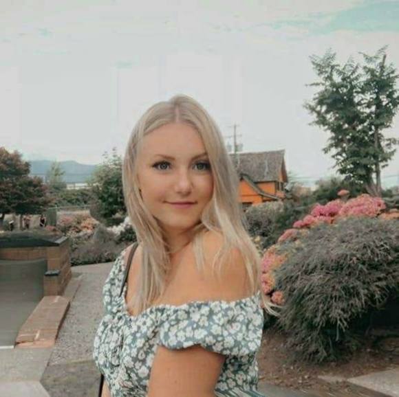 Meet your Posher, Lucy - Picture 1 of 1